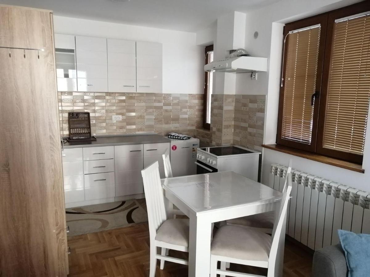 Vila Meridijan Zlatibor Luaran gambar